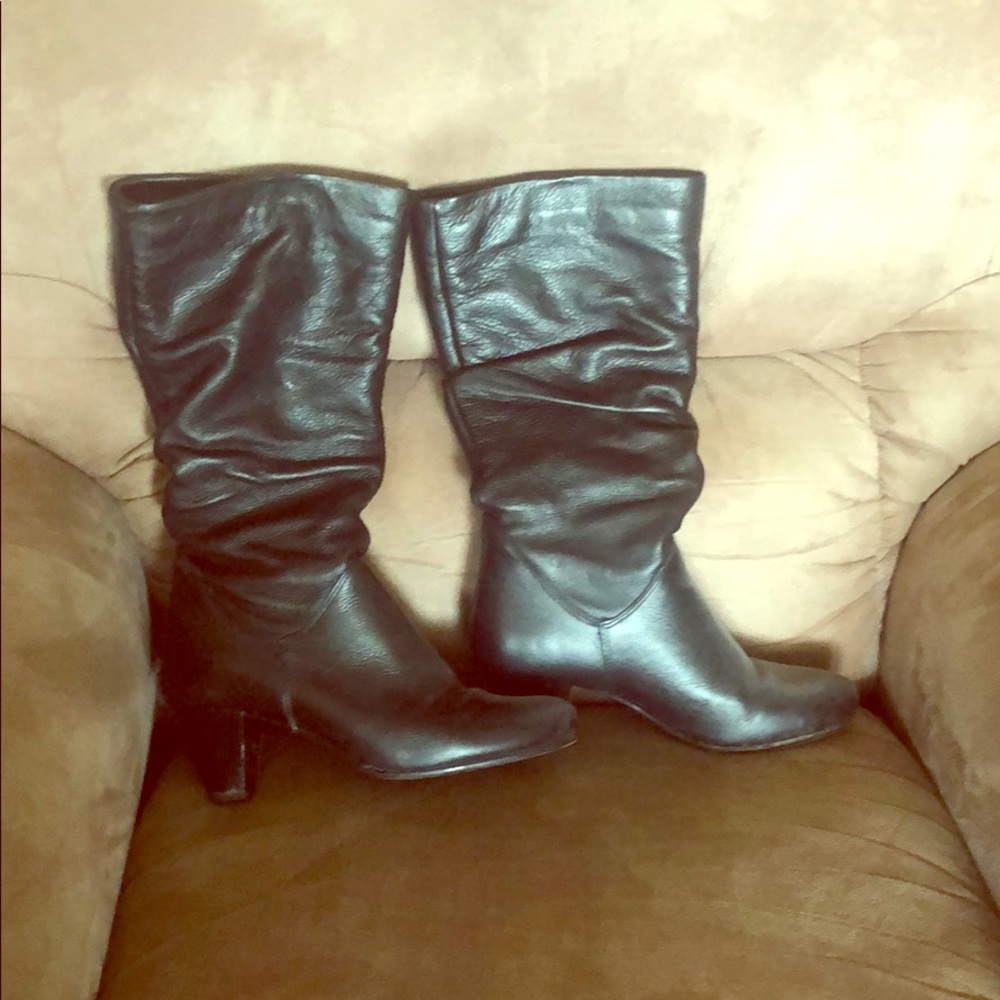 Black boots